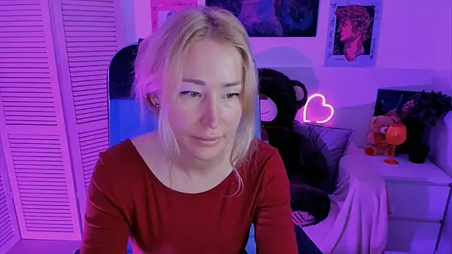 Snapshot of AstraMonroe chatting on 15, 9, 2025 AstraMonroe online show from 15, 9, 2025