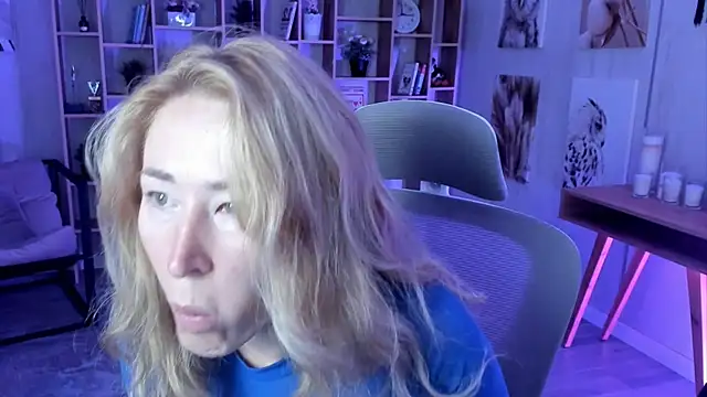 Snapshot of AstraMonroe chatting on 23, 9, 2025 AstraMonroe online show from 23, 9, 2025