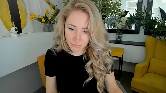 Snapshot of AstraMonroe chatting on 17, 10, 2025 AstraMonroe online show from 17, 10, 2025