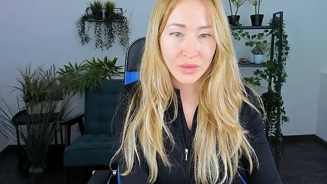 Snapshot of AstraMonroe chatting on 16, 1, 2026 AstraMonroe online show from 16, 1, 2026