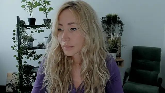 Snapshot of AstraMonroe chatting on 14, 3, 2026 AstraMonroe online show from 14, 3, 2026