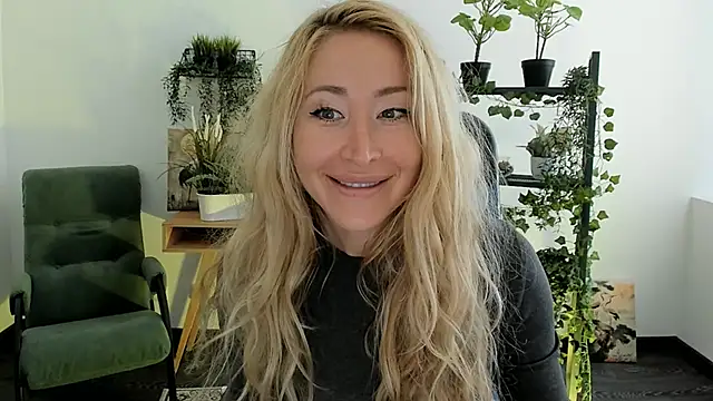 Snapshot of AstraMonroe chatting on 19, 3, 2026 AstraMonroe online show from 19, 3, 2026