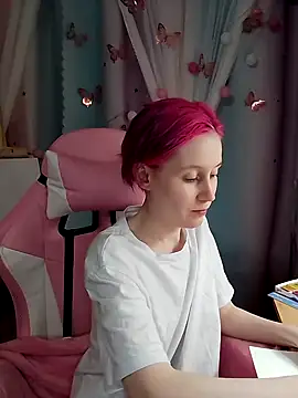 Fuzzy Unicorn online show from 15, 9, 2025