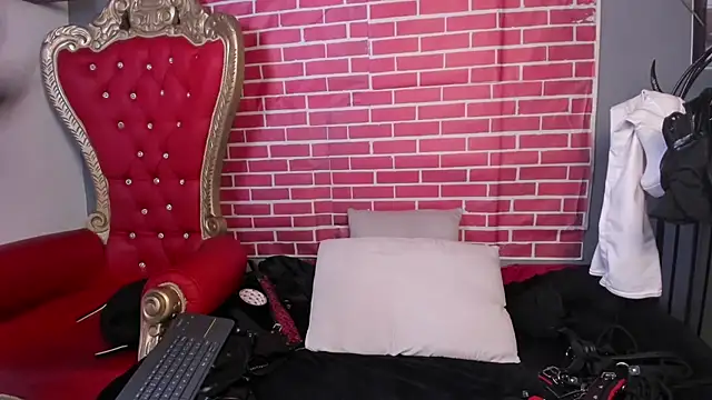 Snapshot of LiliThara chatting on 11, 6, 2026 LiliThara online show from 11, 6, 2026