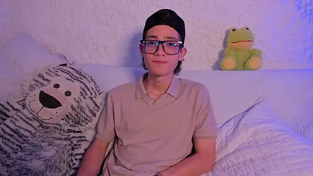 Snapshot of thiago_kinghot chatting on 10, 9, 2025 thiago kinghot online show from 10, 9, 2025