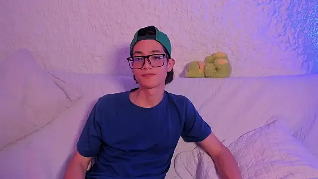 Snapshot of thiago_kinghot chatting on 10, 9, 2025 thiago kinghot online show from 10, 9, 2025