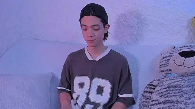 Snapshot of thiago_kinghot chatting on 23, 9, 2025 thiago kinghot online show from 23, 9, 2025