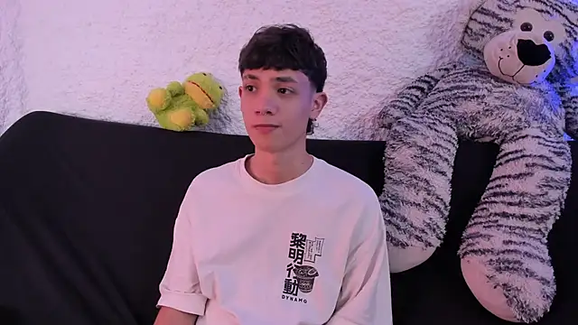 Snapshot of thiago_kinghot chatting on 24, 9, 2025 thiago kinghot online show from 24, 9, 2025