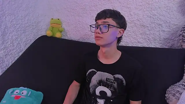 Snapshot of thiago_kinghot chatting on 25, 9, 2025 thiago kinghot online show from 25, 9, 2025