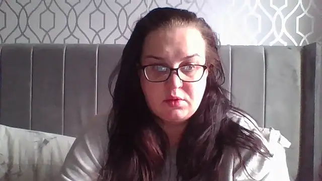 Curvy OliviaXX online show from 11, 1, 2026