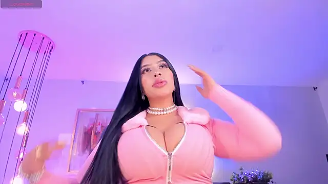 LeahLombardi  online show from 5, 6, 2026