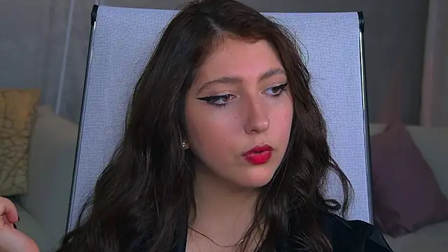 Mary Miiller online show from 22, 10, 2025