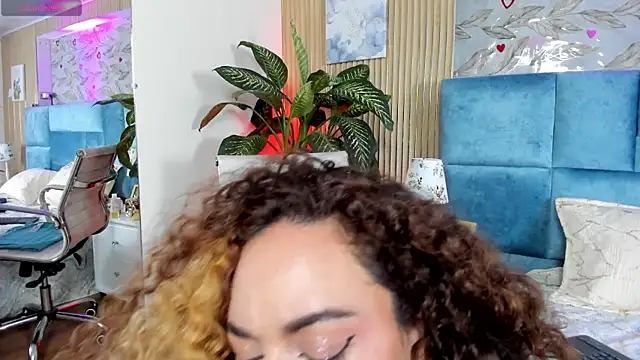 Snapshot of samanthaThoms chatting on 16, 3, 2026 samanthaThoms online show from 16, 3, 2026