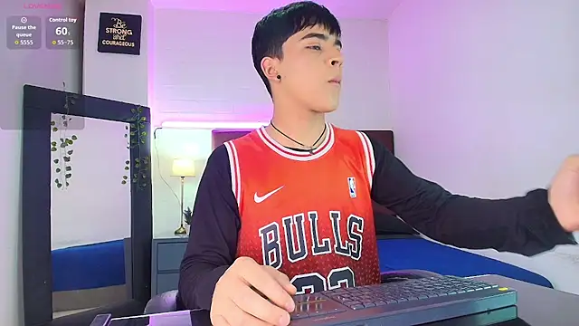 Lucass love online show from 25, 9, 2025