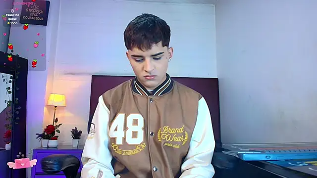 Lucass love online show from 5, 12, 2025