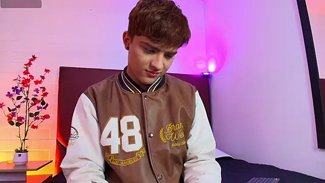 Lucass love online show from 15, 3, 2026