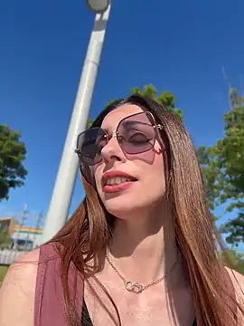 Snapshot of Amelie_Crosby chatting on 20, 6, 2026 Amelie Crosby online show from 20, 6, 2026