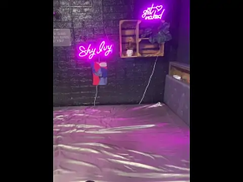 Snapshot of Shy_Ivy chatting on 11, 11, 2025 Shy Ivy online show from 11, 11, 2025