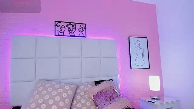 Meloddy Parkerr  online show from 15, 3, 2026