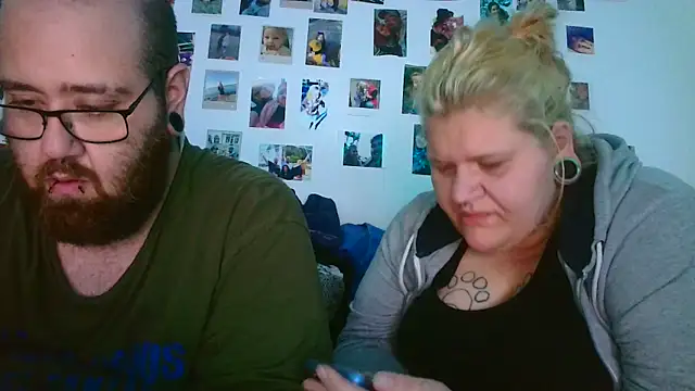 Snapshot of mrandmrsdarkside chatting on 11, 3, 2026 mrandmrsdarkside online show from 11, 3, 2026