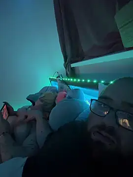 Snapshot of mrandmrsdarkside chatting on 29, 3, 2026 mrandmrsdarkside online show from 29, 3, 2026