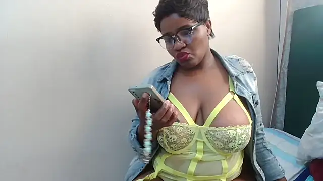 ChubbyBitch26 online show from 15, 7, 2026