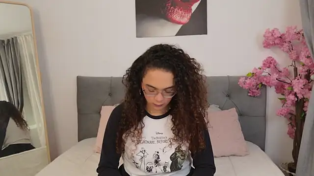 Taylor Tina online show from 13, 3, 2026