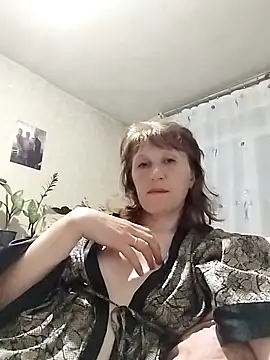 Flower2931 online show from 1, 4, 2026