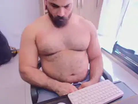 Snapshot of max_love255 chatting on 28, 6, 2026 max love255 online show from 28, 6, 2026
