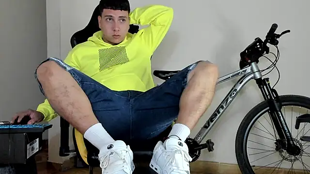 Snapshot of HELLSTAR chatting on 20, 10, 2025 HELLSTAR online show from 20, 10, 2025