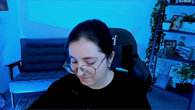 VirtuallVoyant online show from 6, 10, 2025