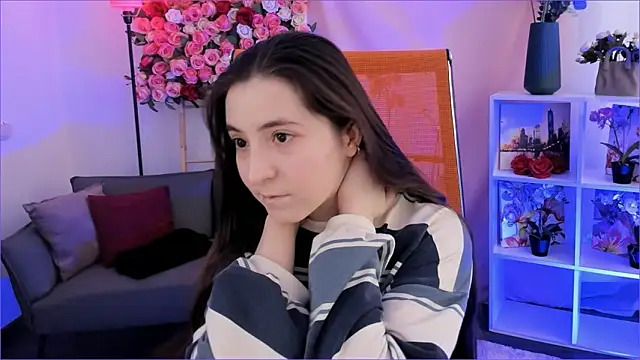 Snapshot of VirtuallVoyant chatting on 4, 2, 2026 VirtuallVoyant online show from 4, 2, 2026