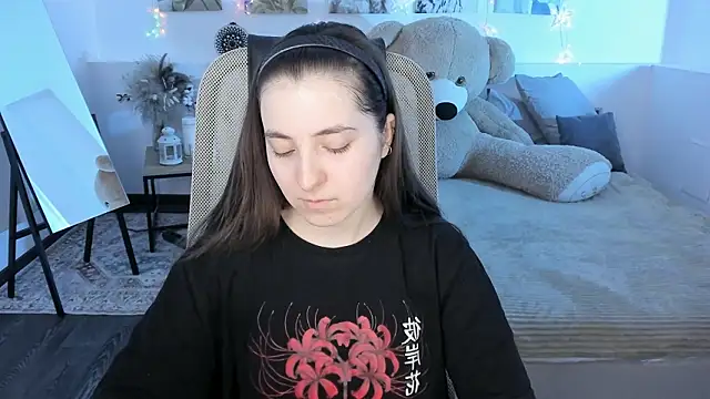 Snapshot of VirtuallVoyant chatting on 7, 3, 2026 VirtuallVoyant online show from 7, 3, 2026