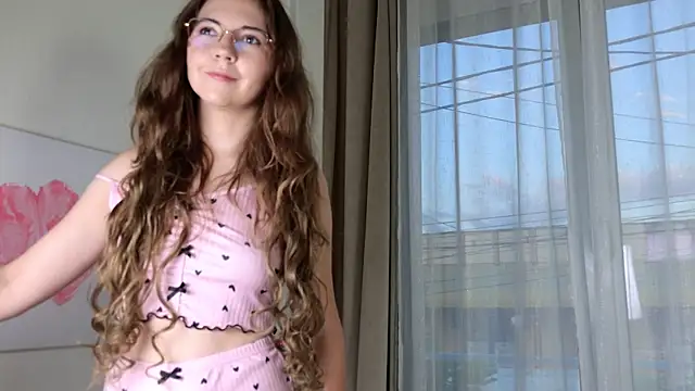 SabrinaSutton online show from 4, 7, 2026