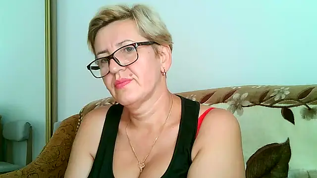 Dana4921 online show from 12, 9, 2025