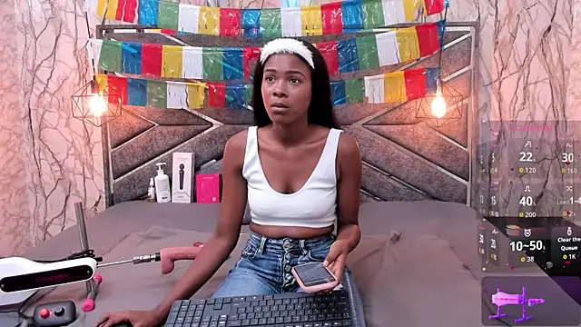 SASHA BROWNIE   online show from 25, 6, 2026
