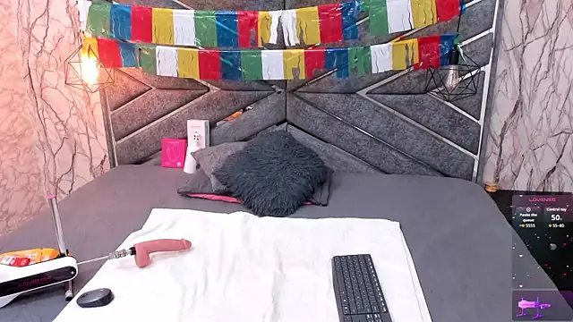 SASHA BROWNIE   online show from 6, 7, 2026