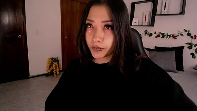 Snapshot of Mia_1120 chatting on 20, 10, 2025 Mia 1120 online show from 20, 10, 2025