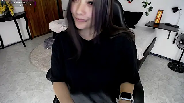 Snapshot of Mia_1120 chatting on 22, 11, 2025 Mia 1120 online show from 22, 11, 2025