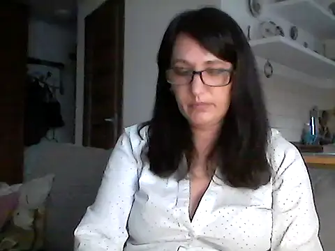Elena48324 online show from 13, 5, 2026