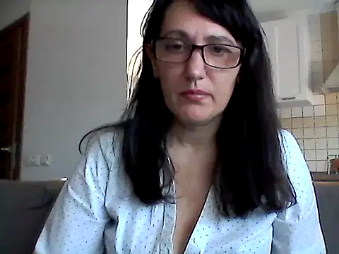 Elena48324 online show from 17, 5, 2026