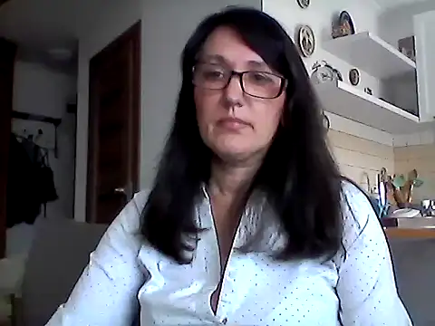 Elena48324 online show from 19, 5, 2026