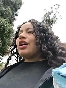 Snapshot of Yaya_watson chatting on 12, 11, 2025 Yaya watson online show from 12, 11, 2025