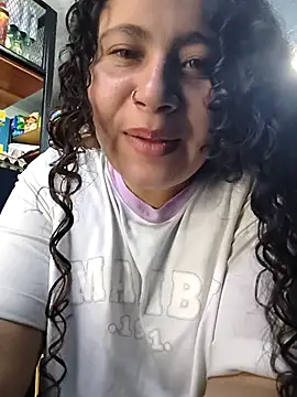 Snapshot of Yaya_watson chatting on 23, 11, 2025 Yaya watson online show from 23, 11, 2025