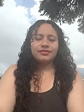 Snapshot of Yaya_watson chatting on 16, 12, 2025 Yaya watson online show from 16, 12, 2025