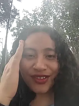 Snapshot of Yaya_watson chatting on 22, 12, 2025 Yaya watson online show from 22, 12, 2025