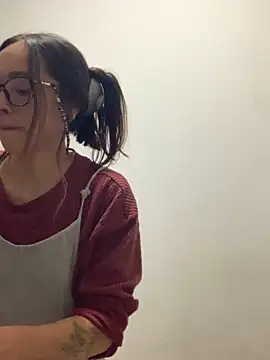 Dafne Mel online show from 23, 9, 2025