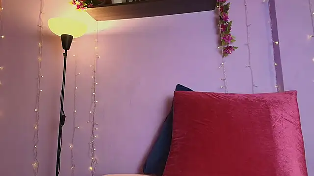 Dafne Mel online show from 21, 10, 2025