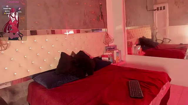 Snapshot of Viiolettlopez chatting on 20, 9, 2025 Viiolettlopez online show from 20, 9, 2025