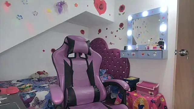 Snapshot of soffy_rosses chatting on 21, 10, 2025 soffy rosses online show from 21, 10, 2025